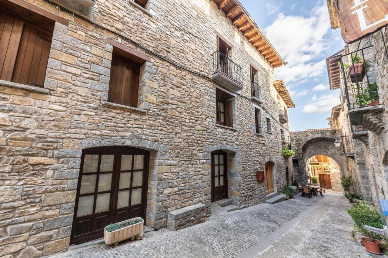 Apartamentos Casa Rivera Ainsa Exterior photo